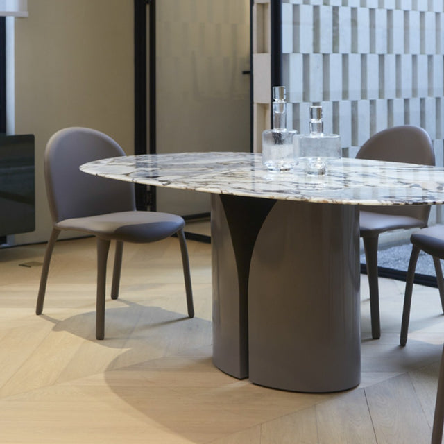 Tulip dining table