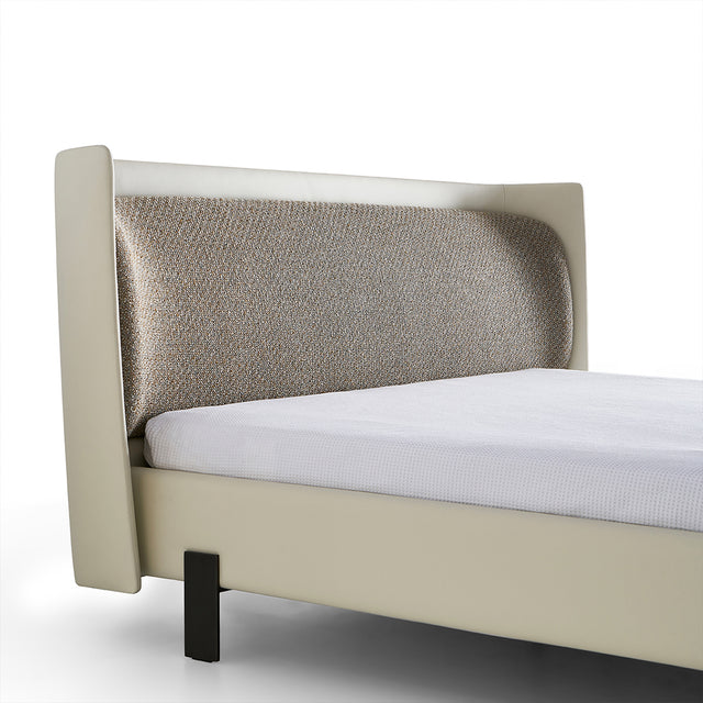 Tatlin Bed