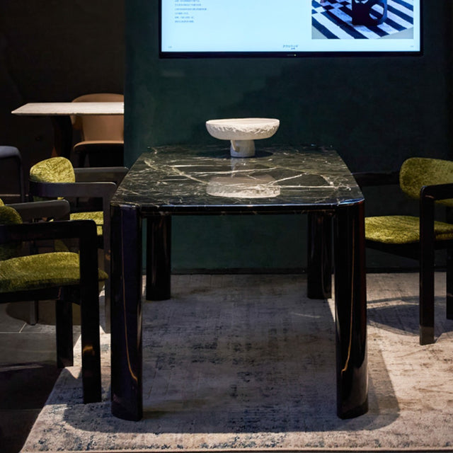 Metropolis table